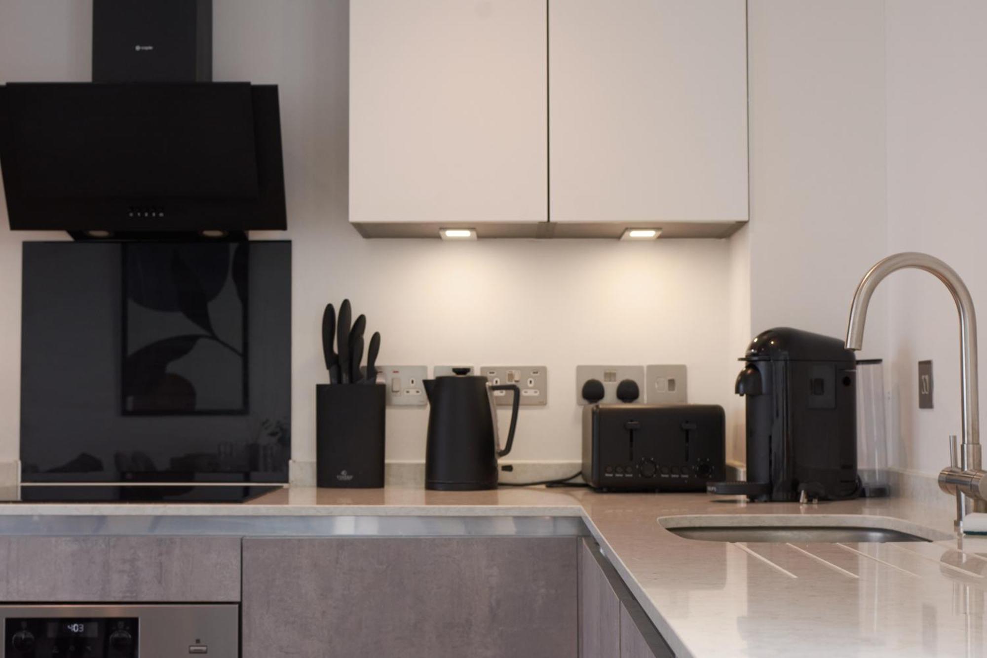 Luxury York Minster Penthouse - Free Gym & Parking Apartment Exterior photo